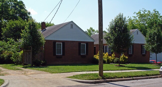 400 Chamberlain St in Raleigh, NC - Foto de edificio - Building Photo