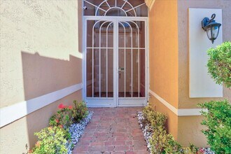 15323 Fiorenza Cir in Delray Beach, FL - Building Photo - Building Photo