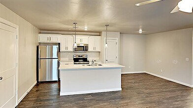 5003 Avion Ct in Oklahoma City, OK - Building Photo - Building Photo