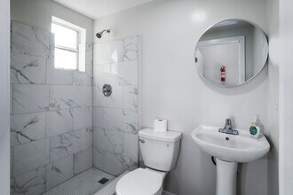 8937 Castle Blvd in Jacksonville, FL - Building Photo - Building Photo