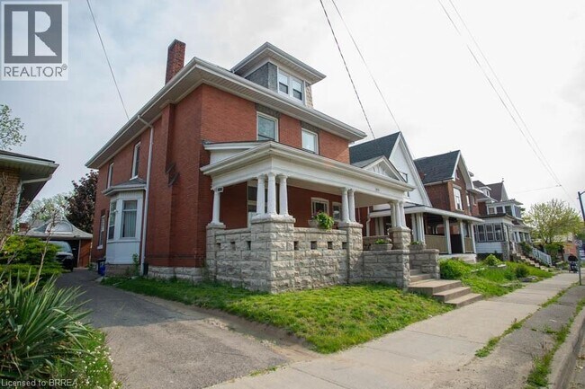522 Colborne St in Brantford, ON - Building Photo - Building Photo