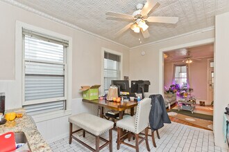 1421 W Fletcher St-Unit -1R in Chicago, IL - Building Photo - Building Photo