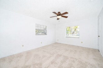 8026 Woodduck Dr in Orlando, FL - Building Photo - Building Photo