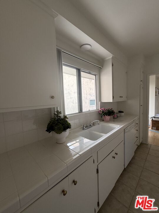 property at 10561 Missouri Ave