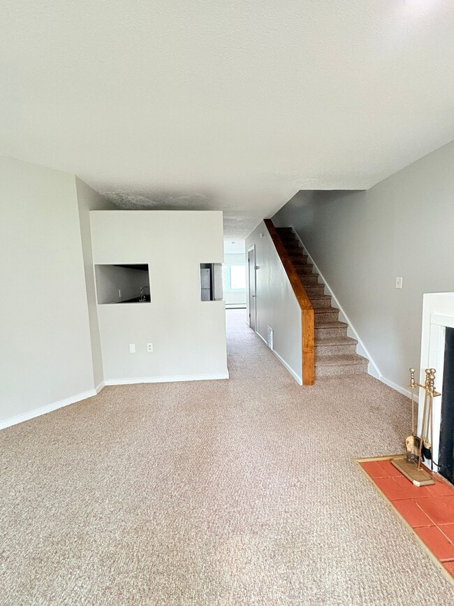63 Irving St, Unit 1