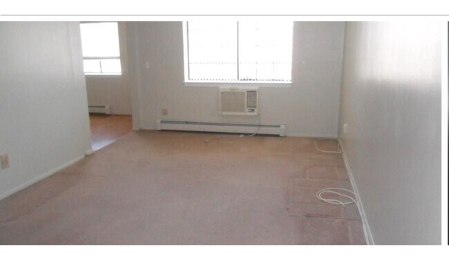 160 Devon Loop in Staten Island, NY - Building Photo - Building Photo
