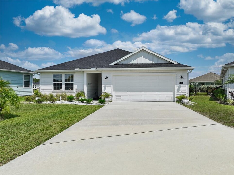 95 Las Casitas Blvd in Palm Coast, FL - Building Photo