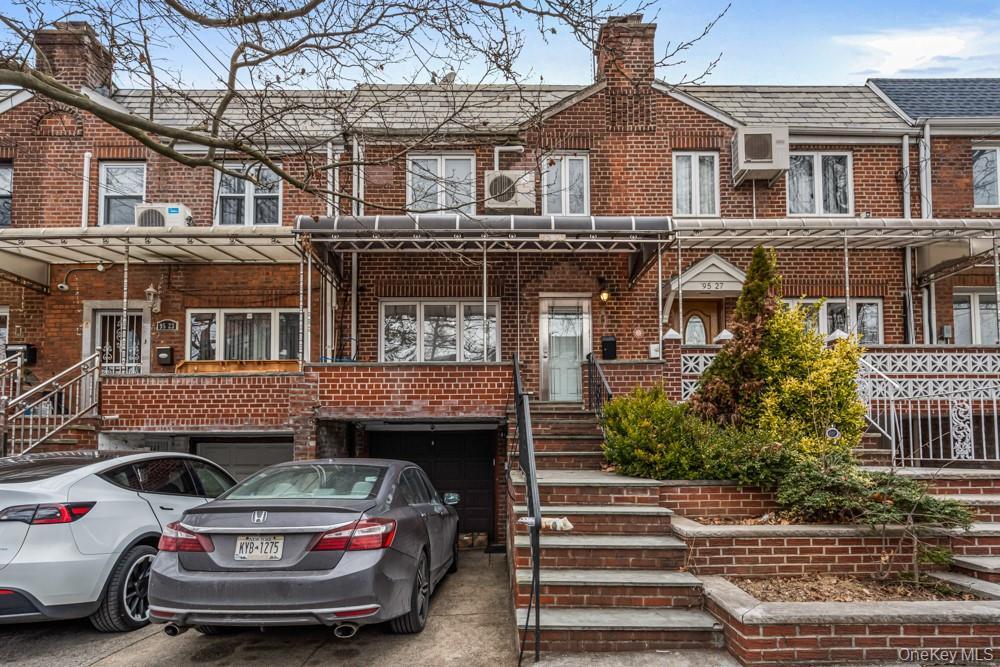 95-25-95-67 67th Ave in Queens, NY - Building Photo