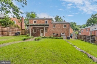 5209 6th Pl S in Arlington, VA - Building Photo - Building Photo