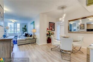 511 SE 5th Ave in Fort Lauderdale, FL - Building Photo