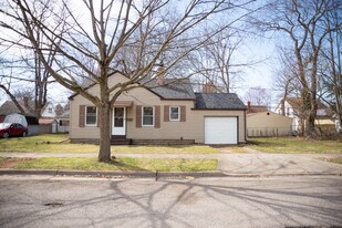808 Seward Ave in Akron, OH - Building Photo