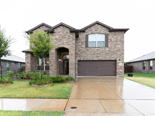 1145 Alnwick Ln in Saginaw, TX - Building Photo