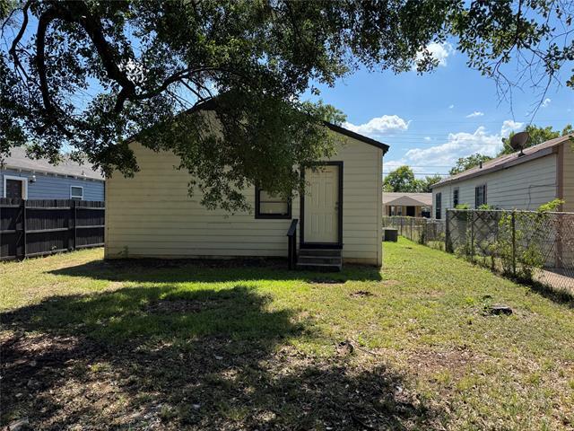 5140 Dimple Jackson St in Dallas, TX - Building Photo - Building Photo