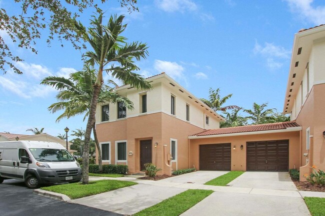 property at 2516 Venetian Ct