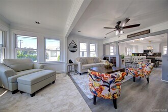 16 Roosevelt Ave in Hicksville, NY - Building Photo - Building Photo