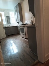 427 N Genesee Ave, Unit 427 in Los Angeles, CA - Building Photo - Building Photo