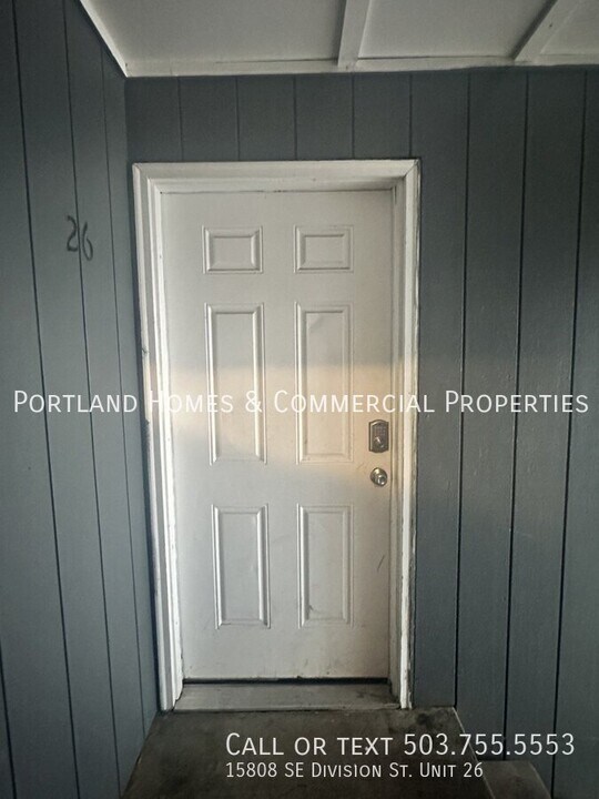 15808 SE Division St-Unit -26 in Portland, OR - Building Photo