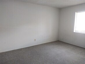 127 Springwood Cir in Longwood, FL - Foto de edificio - Building Photo