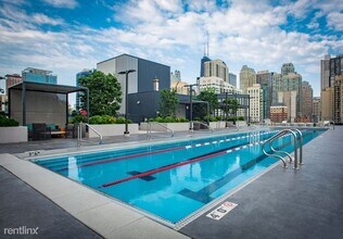 805 N Wells St in Chicago, IL - Building Photo - Building Photo