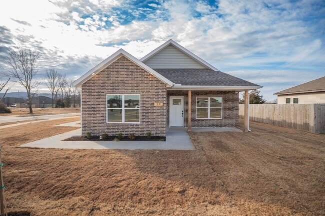 property at 19 W Chikasaw Rd