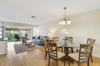 2730 SW 13th St in Delray Beach, FL - Building Photo - Building Photo