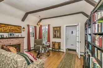73 Jayson Ave in Great Neck, NY - Building Photo - Building Photo