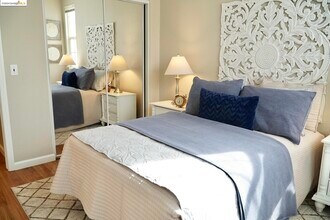 340 Upton Pyne Dr in Brentwood, CA - Building Photo - Building Photo