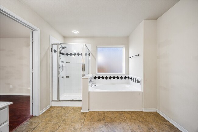 property at 15410 Redbud Dale Ct