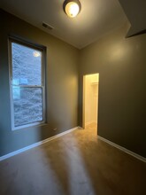 2944 W Fillmore St, Unit 3 in Chicago, IL - Building Photo - Building Photo