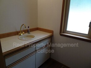 6910 Old Redmond Rd in Redmond, WA - Building Photo - Building Photo
