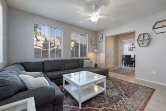 3975 Palm Beach St in Las Vegas, NV - Building Photo - Building Photo