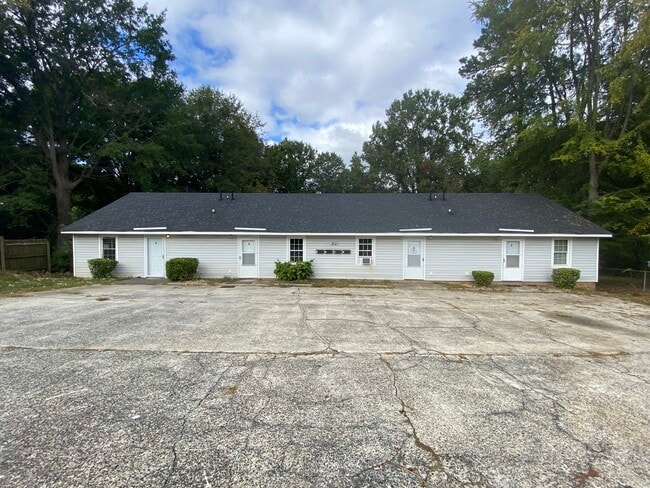 property at 913 N Weldon St