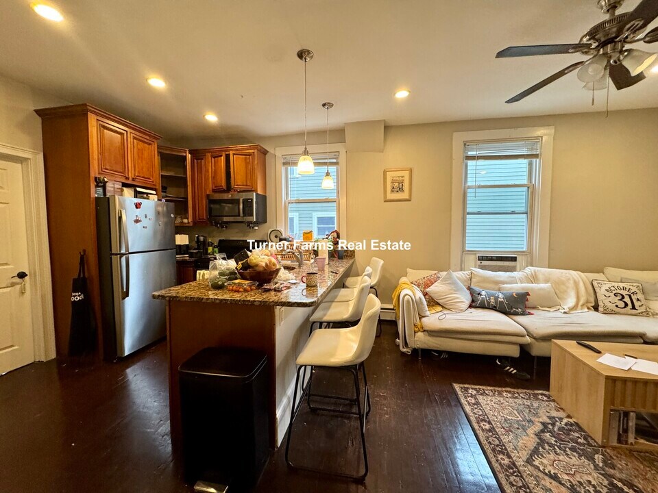 719 Parker St, Unit 1 in Boston, MA - Building Photo