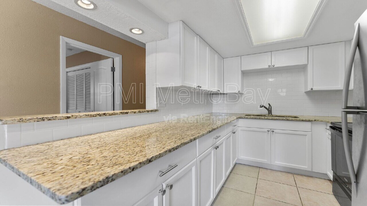 309 W South Ave in Tampa, FL - Building Photo