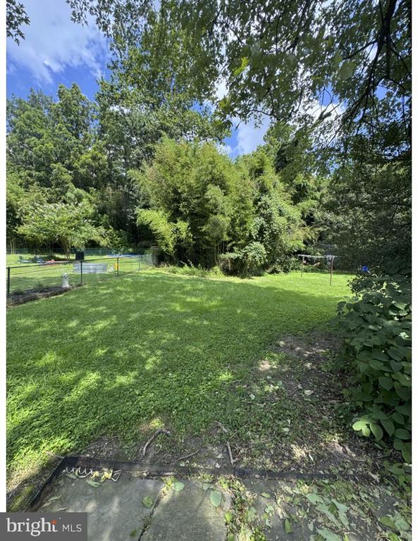 property at 5521 Mattfeldt Ave