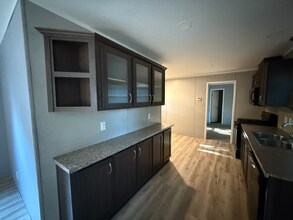 103 Dunlap Cir in Oxford, MI - Building Photo - Building Photo