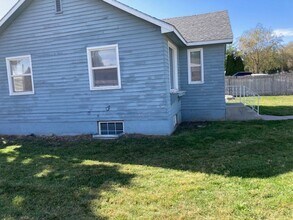 1224 E Ash St in Caldwell, ID - Building Photo - Building Photo