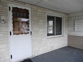 395 1st St in Lawrence, PA - Building Photo - Building Photo