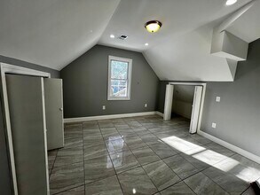 19 Granada Park, Unit 3 in Boston, MA - Building Photo - Building Photo