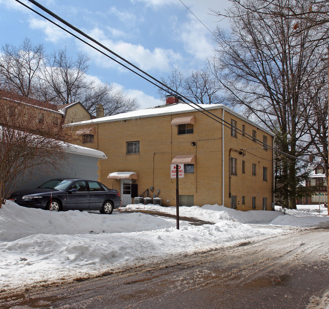 137 N Portage Path in Akron, OH - Building Photo - Building Photo