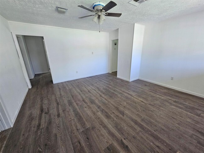 property at 6015 Beekman Rd