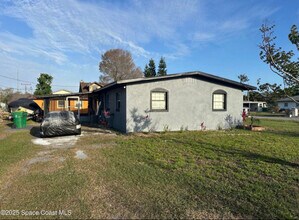 3782 Catalina Dr in Cocoa, FL - Foto de edificio - Building Photo