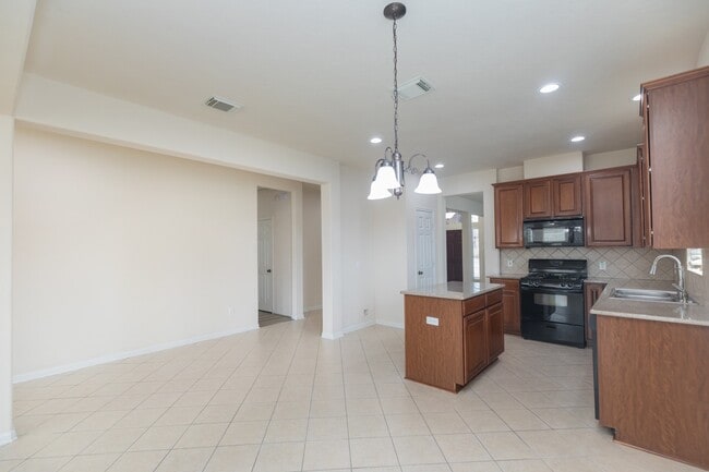 7427 Boerne Creek Dr