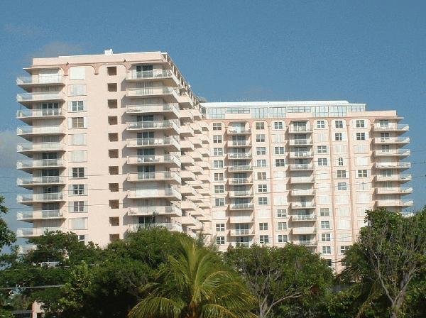 The Venetian Condominiums in Fort Lauderdale, FL - Building Photo - Building Photo