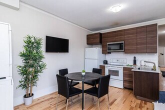 926 Rue Saint-Philippe in Montréal, QC - Building Photo - Building Photo