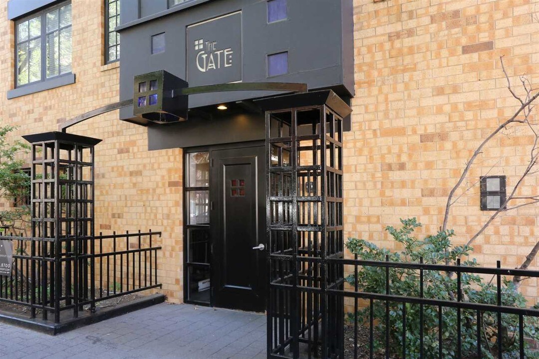 1320 Bloomfield St in Hoboken, NJ - Building Photo