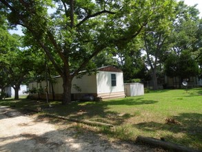 Smith Mobile Home Park in Lyons, GA - Building Photo - Building Photo