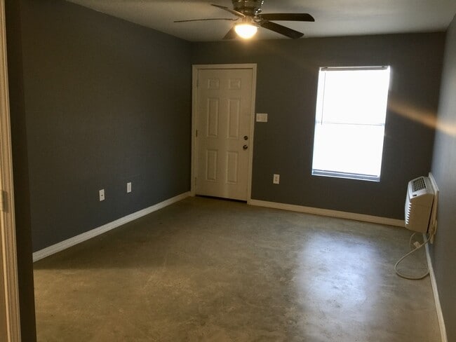 2010 Grammont St in Monroe, LA - Building Photo - Building Photo