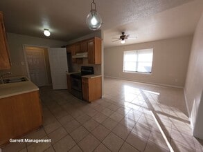 1707 Taylor St in Lampasas, TX - Building Photo - Building Photo