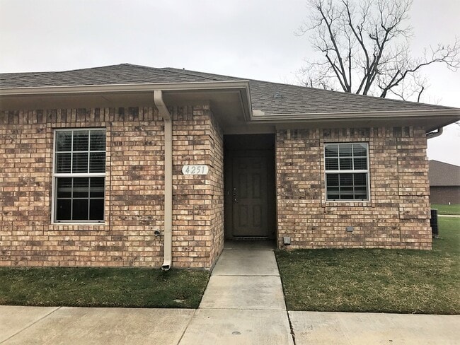 4251 Castlegate Dr, Unit 4251